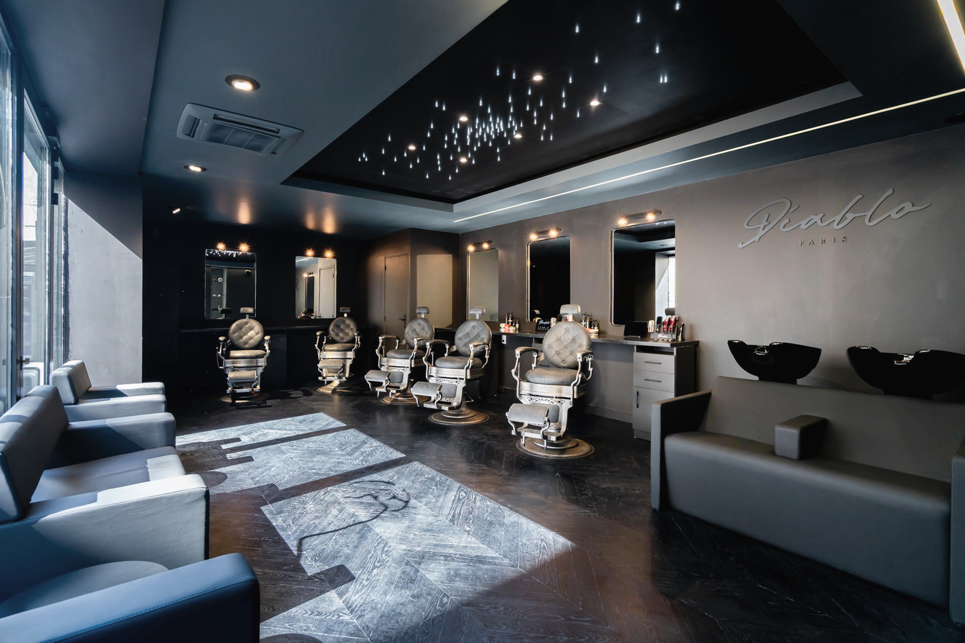 Boost bookings (and your bottom line) in your salon with these Black Friday marketing ideas